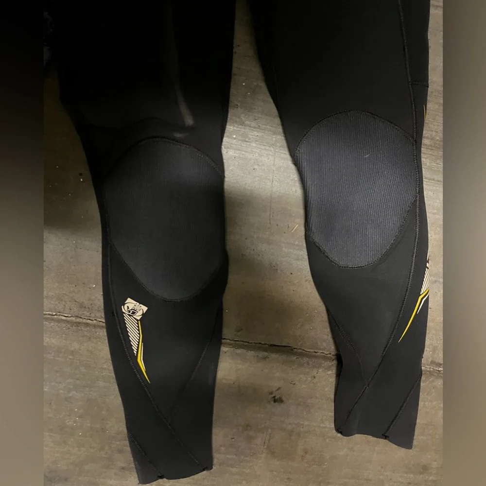 Kids Body Glove wetsuit